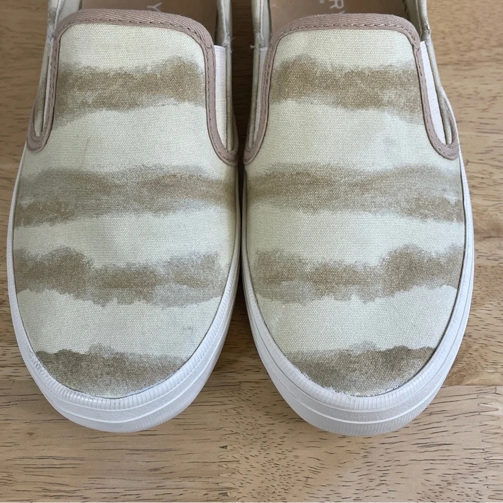 Sperry Women's Crest Tie Dyed Slip on Sneakers Sz 8